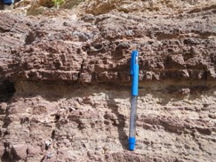Alternative beds of dolomite and hematite
